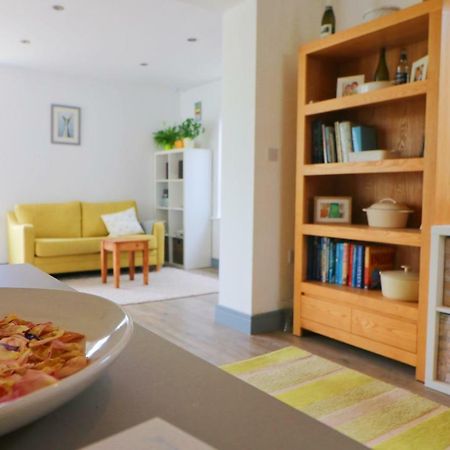 Modern Holiday Home Central St Merryn Exterior photo