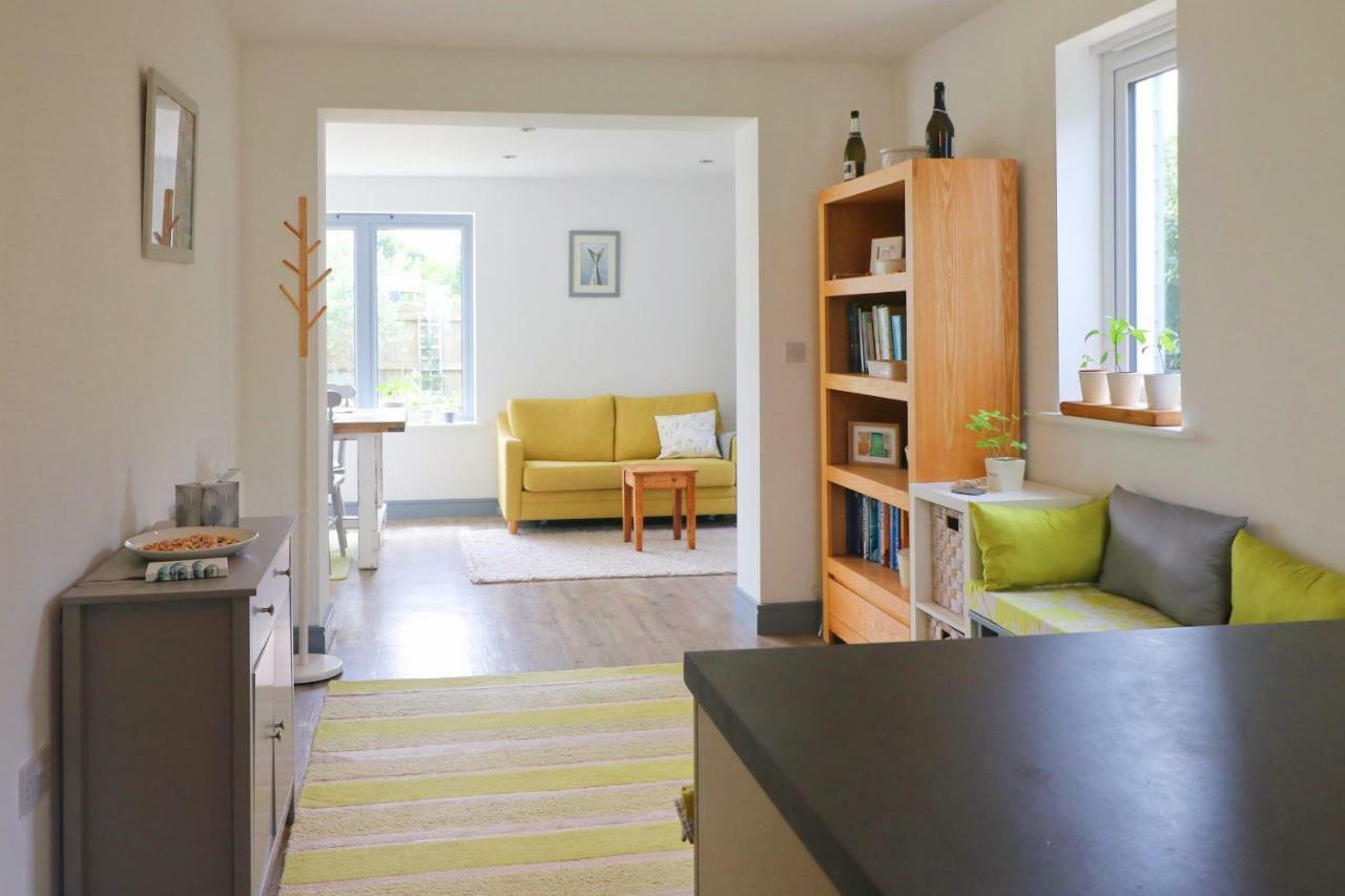 Modern Holiday Home Central St Merryn Exterior photo